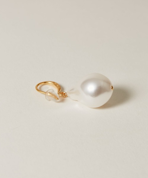 novice（ノーヴィス）の「【novice】Drop Pearl Hook Pierce（ピアス（両耳用）・レディース・シルバー/ゴールド・FREE）」の9枚目の写真