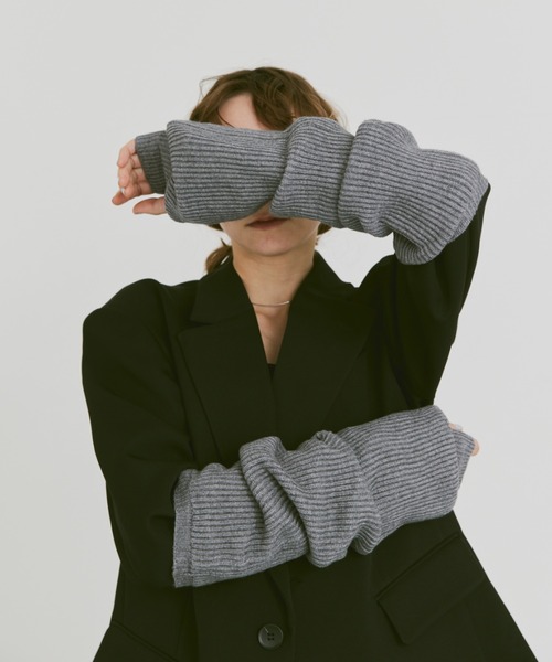 un/neu（アンノイ）の「ルーズニットアームウォーマー / リブニットアームカバー（アームカバー・レディース・レッド/グレー/グリーン/アイボリー/ブラウン・FREE）」の22枚目の写真