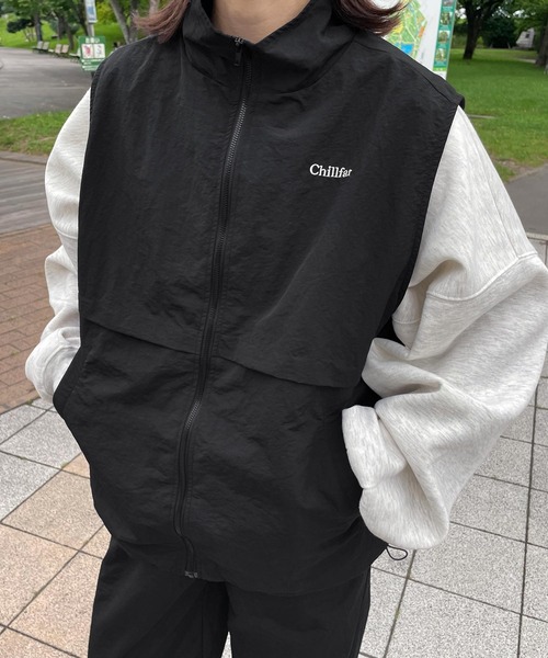 Chillfar（チルファー）の「スタンドナイロンベスト（ベスト・レディース・ブラック/ネイビー/グレイッシュベージュ/グレー・FREE）」の9枚目の写真