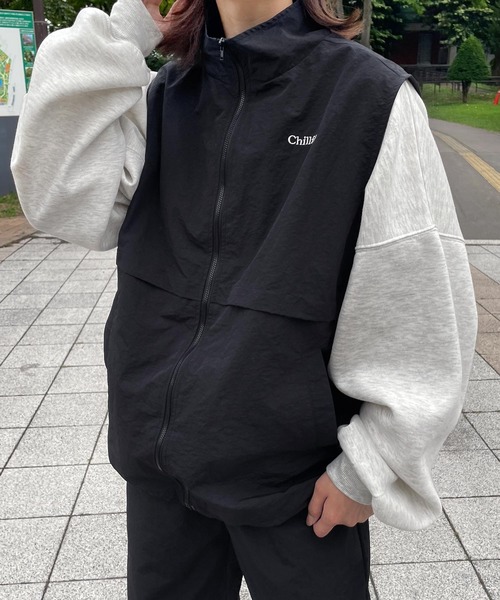 Chillfar（チルファー）の「スタンドナイロンベスト（ベスト・レディース・ブラック/ネイビー/グレイッシュベージュ/グレー・FREE）」の10枚目の写真