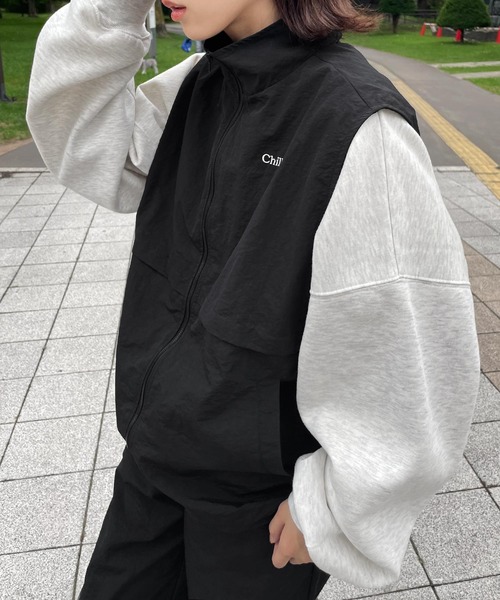 Chillfar（チルファー）の「スタンドナイロンベスト（ベスト・レディース・ブラック/ネイビー/グレイッシュベージュ/グレー・FREE）」の12枚目の写真