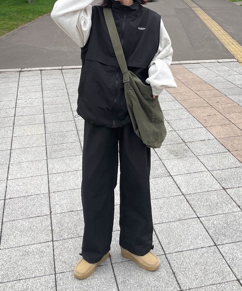 Chillfar（チルファー）の「スタンドナイロンベスト（ベスト・レディース・ブラック/ネイビー/グレイッシュベージュ/グレー・FREE）」の15枚目の写真