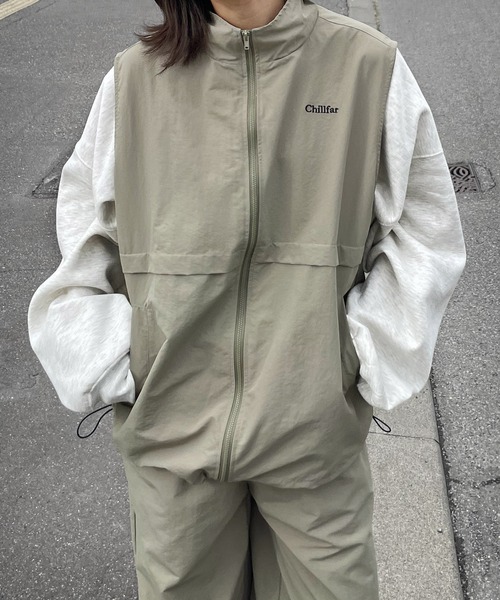 Chillfar（チルファー）の「スタンドナイロンベスト（ベスト・レディース・ブラック/ネイビー/グレイッシュベージュ/グレー・FREE）」の20枚目の写真