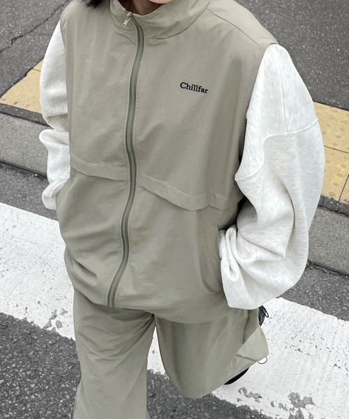 Chillfar（チルファー）の「スタンドナイロンベスト（ベスト・レディース・ブラック/ネイビー/グレイッシュベージュ/グレー・FREE）」の22枚目の写真