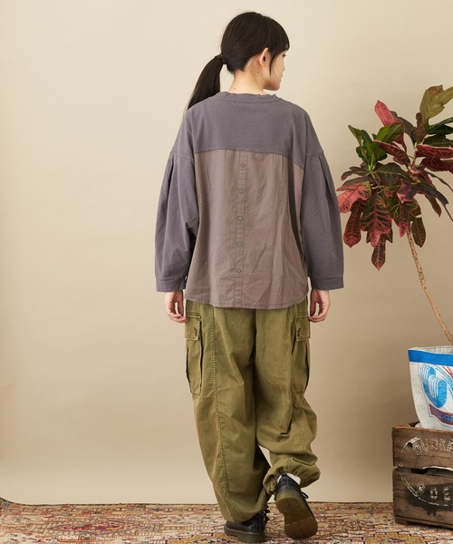 CUBE SUGAR(キューブシュガー)の「WEB限定カットソー×シャツバックシャンプルオーバー(Tシャツ/カットソー・レディース・マスタード/カーキ/スミクロ・M)」の6枚目の写真