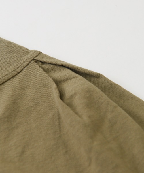 CUBE SUGAR(キューブシュガー)の「WEB限定カットソー×シャツバックシャンプルオーバー(Tシャツ/カットソー・レディース・マスタード/カーキ/スミクロ・M)」の15枚目の写真