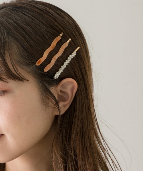 URBAN RESEARCH Sonny Label(アーバンリサーチサニーレーベル)の「ウェーブ/パールヘアピンセット(その他ヘアアクセサリー・レディース・ベージュ/グレー・ONE)」の1枚目の写真