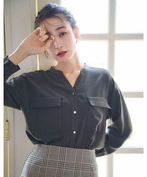 index（インデックス）の「◇ダブルポケットスキッパーブラウス【洗濯