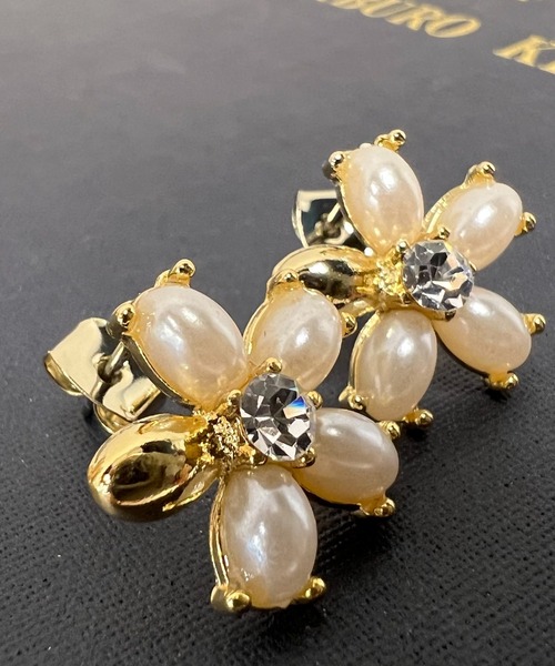 VICKY（ビッキー）の「【KOREAN ITEM】ビジューパールピアス（ピアス（両耳用）・レディース・ゴールド系その他・FREE）」の4枚目の写真