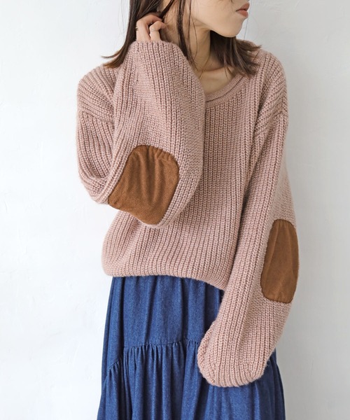 Crisp（クリスプ）の「エルボーパッチルーズニット（ニット/セーター・レディース・アイボリー/ピンク/ブルー・FREE）」の3枚目の写真