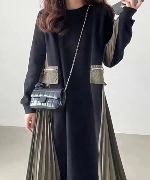 COCOMOMO(ココモモ)の「配色プリーツドッキングスウェットワンピース(ワンピース・レディース・ブラック/グレー/ブラック系・FREE)」の1枚目の写真