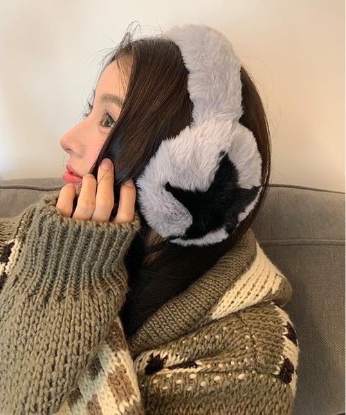 shopnikoniko（ショップニコニコ）の「星マーク フェイクファー イヤーマフ 耳あて もこもこ（イヤーマフ・レディース・ブラウン/グレー/ホワイト/ブラック・フリー）」の4枚目の写真