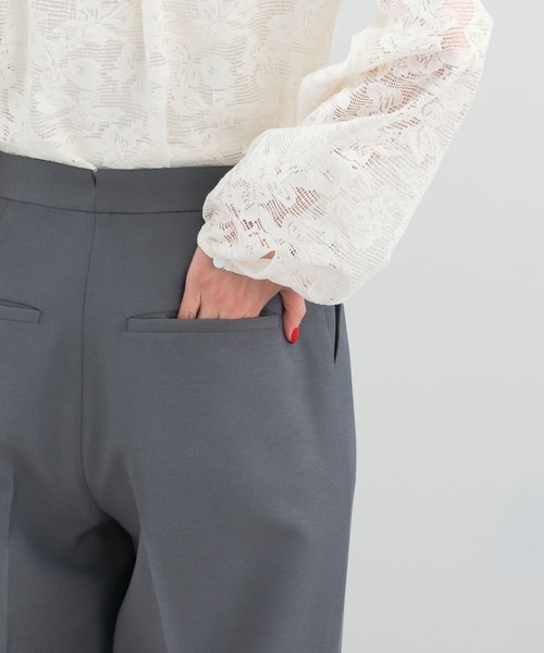 URBAN RESEARCH ROSSO WOMEN（アーバンリサーチ　ロッソ）の「シャンブレーセンタープレスストレートパンツ（その他パンツ・レディース・ライトカーキ/ネイビー・36/38）」の15枚目の写真