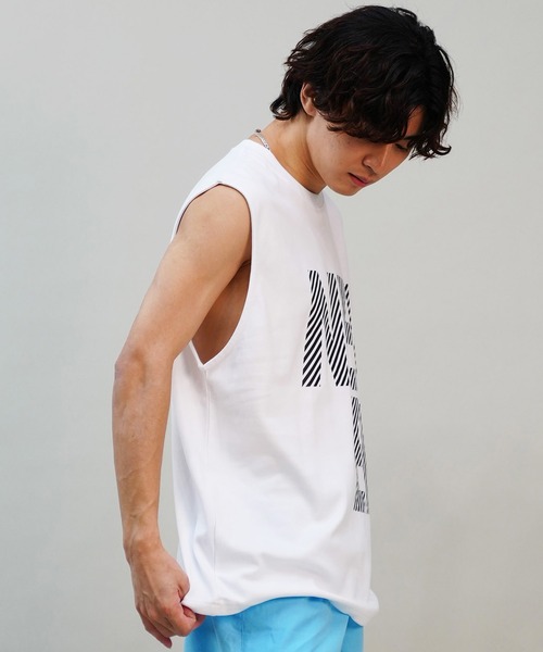 NEW ERA(ニューエラ)の「NEW ERA/ニューエラ タンクトップ フロントプリント 吸汗速乾 14121983/14121984/14121985(タンクトップ・メンズ・ホワイト×ネイビー/ブラック×グレー/ブラック×ホワイト/ホワイト×ブラック・XL/M/L)」の15枚目の写真