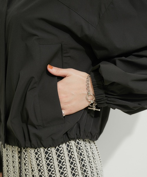 le cercle ADAM ET ROPE'（ルセルクルアダムエロペ）の「シャツブルゾン（ブルゾン・レディース・ブラック/ベージュ系その他2/ホワイト・FREE）」の17枚目の写真