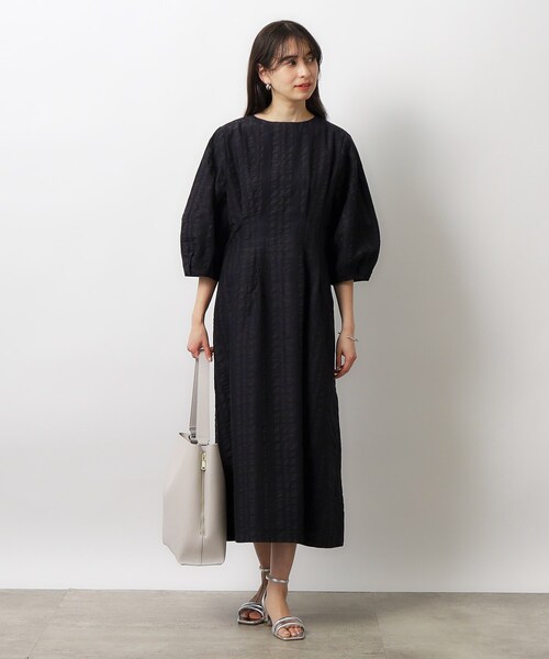 OPAQUE.CLIP（オペークドットクリップ）の「◆【軽量／A4サイズ対応／通勤対応】シュリンク合皮ワンショルダーバッグ（ショルダーバッグ・レディース・ベージュ/ライトグレー/ブラック・00）」の6枚目の写真