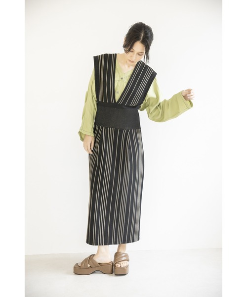 OSMOSIS（オズモーシス）の「ストライプサロペットニットスカート（サロペット/オーバーオール・レディース・ブラック系その他/ブラック/ベージュ系その他・ONE SIZE）」の20枚目の写真