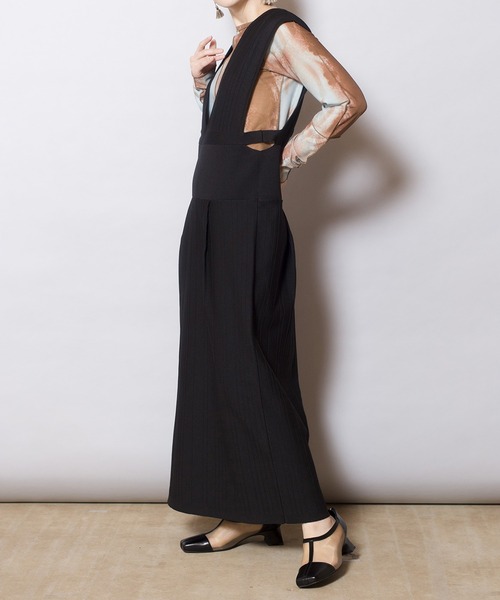 OSMOSIS（オズモーシス）の「ストライプサロペットニットスカート（サロペット/オーバーオール・レディース・ブラック系その他/ブラック/ベージュ系その他・ONE SIZE）」の8枚目の写真