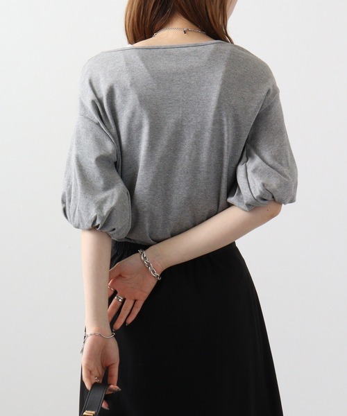 atONE（アットワン）の「atONE フレア袖ドロップショルダーTシャツ（Tシャツ/カットソー・レディース・オフホワイト/杢グレー/ブラック/カーキ/ネイビー・LL/L/3L/4L/M）」の14枚目の写真