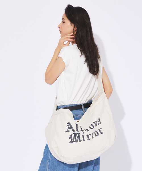 ABAHOUSE(アバハウス)の「【REPRODUCT】Newspaper Bag/ニュースペーパーバッグ/キャンバス ショルダーバッグ(ショルダーバッグ・メンズ・ホワイト系その他3/ホワイト系その他2/ホワイト系その他・フリー)」の1枚目の写真