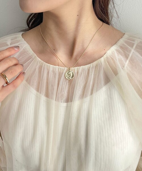 fredy emue(フレディエミュ)の「コインネックレス(ネックレス・レディース・シルバー/ゴールド・FREE)」の4枚目の写真