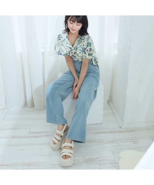 DEMETER(デメテル)の「2WAY 厚底 ボリュームソール 多重ベルト サンダル(サンダル・レディース・ブラック/アイボリー・S/M/L/LL)」の11枚目の写真