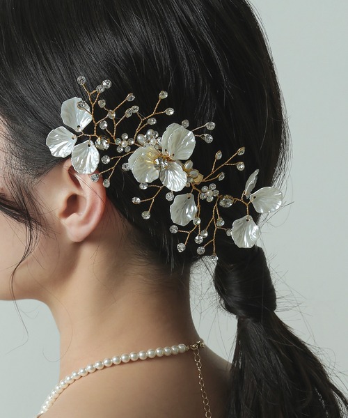 Kana（カナ）の「ピュアブロッサム ビジュー ヘアクリップ  ヘッドドレス 結婚式 お呼ばれ オケージョン（バレッタ/ヘアクリップ・レディース・ゴールド/シルバー・フリー）」の6枚目の写真