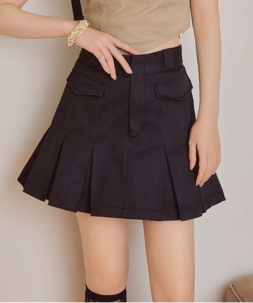 LILY BROWN(リリーブラウン)の「【LILY BROWN Dickies&】874プリーツチノミニスカショーパン(チノパンツ・レディース・ライトブルー/ベージュ/ブラック・0/1)」の2枚目の写真