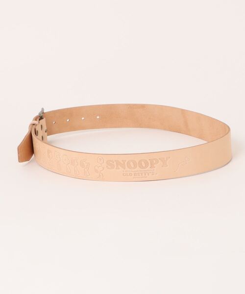 SNOOPY×OLD BETTY'S（スヌーピーカケルオールドベティーズ）の「【日本製】スヌーピー 【SNOOPY】 Embossed Leather Belt(A-Friend柄)（ベルト・レディース・ブラック/ナチュラル/ブラウン/キャメル・FREE）」の6枚目の写真