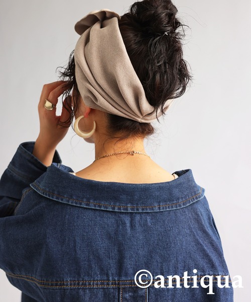 antiqua（アンティカ）の「リボンヘアバンド（ヘアバンド・レディース・ベージュ/ブラック・FREE）」の14枚目の写真