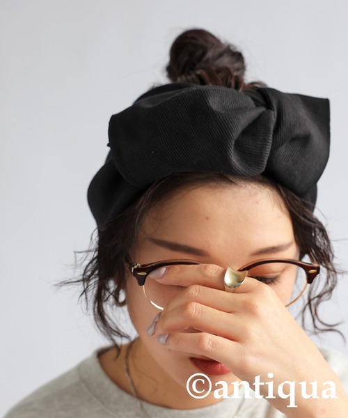 antiqua（アンティカ）の「リボンヘアバンド（ヘアバンド・レディース・ベージュ/ブラック・FREE）」の11枚目の写真