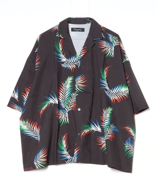 unrelaxing（アンリラクシング）の「ビッグシルエット総柄開襟アロハシャツ（シャツ/ブラウス・メンズ・ホワイト×ライム/Q/R/ブラック系その他3/ライトグレー系2/グレー系4/ベージュ系8/オリーブ系7/ライトグリーン系8/ブルー系1/パープル系4/ピンク系4/ホワイト×グレー/ミント/ラベンダー/ピンク/ベージュ系5/グリーン系6/ピンク系3/ライトグレー系4/その他3/ベージュ系7/カーキ系1/グリーン系7/ブラック系1/ブルー系5/グレー系6/ベージュ系9/パープル系1/イエロー系3/その他22/ローズ系3/ブラック系3/ホワイト系2/ブラウン系1/アイボリー系3/ブルー系6/パープル系3/その他25/ホワイト系1/ブラック系9/パープル系5/パープル系6/ブラック系7/ブラック系8/ブルー系7/ブルー系8/ホワイト系3/ブルー系2/ブラック系2/グリーン系3/ベージュ系3/グリーン系1/グリーン系8/ブラック系5/カーキ系8/ライトグリーン系5/その他26/M/ライラック系/ブラック系4/パープル系9/イエロー系4/その他21/B/ホワイト系7/オリーブ系8/ふじ色系4/パープル系8/A/グリーン系9/パープル系2/パープル系7/カーキ系/ふじ色系2/ふじ色系3/その他1/ホワイト系4/ベージュ系2/アイボリー系1/ダークグリーン系5/カーキ系5/グリーン系/パープル系その他/パープル系その他2/ライラック系4/カラフル/ホワイト系5/ライトグレー系3/ベージュ系1/アイボリー系/オリーブ系5/ネイビー系9/ブルー系4/ブラック系6/オリーブ系/ネイビー系5/ネイビー系6/ライラック系3/その他27/レッド系5/ダークアッシュ/Y/レッド/Z/ブラック系その他6/カーキ系3/ホワイト系8/クリアグリーン/その他28/ピンク系1/O/クリアブルー/その他16/C/ブラック系/パープル系その他3/その他23/その他31/ブラック系その他4/ネイビー系4/グリーン系2/ブラック系その他/その他14/その他15/その他10/レオパード/ブルーグラス/ホワイト×ブルー/グレー系1/ライトカーキ/D/ピンク系5/その他2/レッド系3/アイボリー/G・FREE）」の15枚目の写真