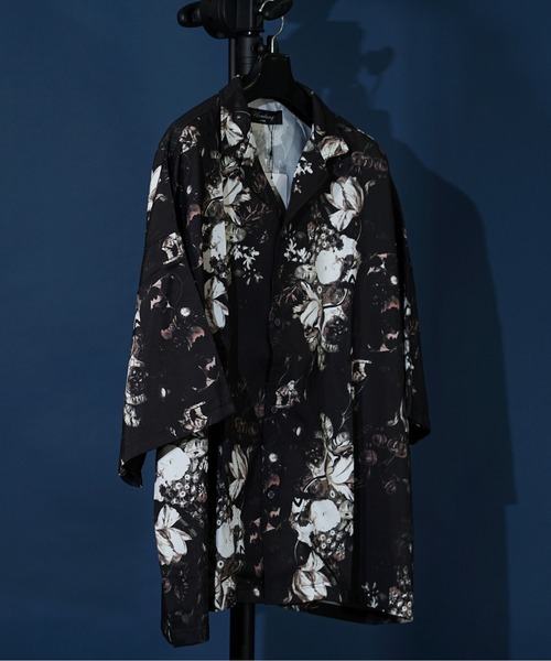 unrelaxing（アンリラクシング）の「ビッグシルエット総柄開襟アロハシャツ（シャツ/ブラウス・メンズ・ホワイト×ライム/Q/R/ブラック系その他3/ライトグレー系2/グレー系4/ベージュ系8/オリーブ系7/ライトグリーン系8/ブルー系1/パープル系4/ピンク系4/ホワイト×グレー/ミント/ラベンダー/ピンク/ベージュ系5/グリーン系6/ピンク系3/ライトグレー系4/その他3/ベージュ系7/カーキ系1/グリーン系7/ブラック系1/ブルー系5/グレー系6/ベージュ系9/パープル系1/イエロー系3/その他22/ローズ系3/ブラック系3/ホワイト系2/ブラウン系1/アイボリー系3/ブルー系6/パープル系3/その他25/ホワイト系1/ブラック系9/パープル系5/パープル系6/ブラック系7/ブラック系8/ブルー系7/ブルー系8/ホワイト系3/ブルー系2/ブラック系2/グリーン系3/ベージュ系3/グリーン系1/グリーン系8/ブラック系5/カーキ系8/ライトグリーン系5/その他26/M/ライラック系/ブラック系4/パープル系9/イエロー系4/その他21/B/ホワイト系7/オリーブ系8/ふじ色系4/パープル系8/A/グリーン系9/パープル系2/パープル系7/カーキ系/ふじ色系2/ふじ色系3/その他1/ホワイト系4/ベージュ系2/アイボリー系1/ダークグリーン系5/カーキ系5/グリーン系/パープル系その他/パープル系その他2/ライラック系4/カラフル/ホワイト系5/ライトグレー系3/ベージュ系1/アイボリー系/オリーブ系5/ネイビー系9/ブルー系4/ブラック系6/オリーブ系/ネイビー系5/ネイビー系6/ライラック系3/その他27/レッド系5/ダークアッシュ/Y/レッド/Z/ブラック系その他6/カーキ系3/ホワイト系8/クリアグリーン/その他28/ピンク系1/O/クリアブルー/その他16/C/ブラック系/パープル系その他3/その他23/その他31/ブラック系その他4/ネイビー系4/グリーン系2/ブラック系その他/その他14/その他15/その他10/レオパード/ブルーグラス/ホワイト×ブルー/グレー系1/ライトカーキ/D/ピンク系5/その他2/レッド系3/アイボリー/G・FREE）」の20枚目の写真