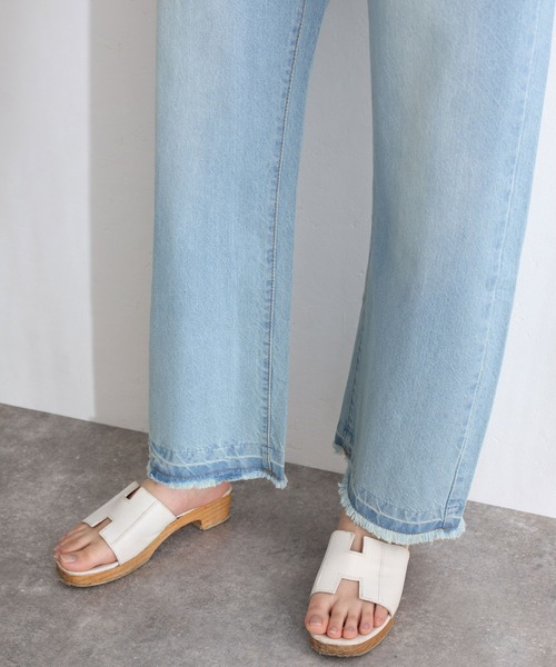 ElegChic(エレグシック)の「ヴィンテージ風ポケット加工セミワイドパンツ(デニムパンツ・レディース・ブルー/ライトブルー・M/L/XL/3L/4L)」の6枚目の写真
