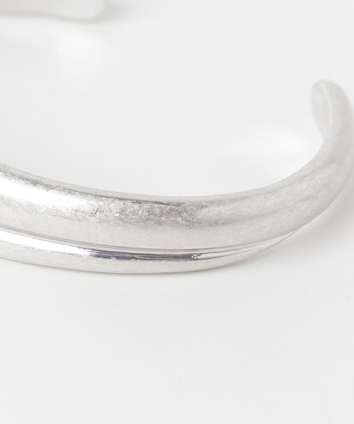 URBAN RESEARCH Sonny Label（アーバンリサーチサニーレーベル）の「Thick バングル（ブレスレット・メンズ・シルバー・ONE）」の5枚目の写真