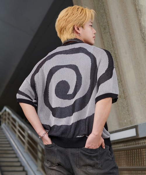apres jour mignon(アプレジュールミニョン)の「【ユニセックス】うずまき柄シアーニット【ZOZOTOWN限定アイテム】(ニット/セーター・レディース・ベージュ/グレー・フリー/X-LARGE)」の4枚目の写真