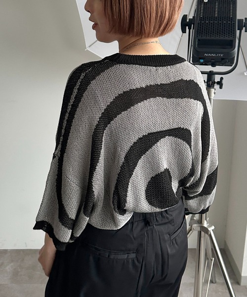 apres jour mignon(アプレジュールミニョン)の「【ユニセックス】うずまき柄シアーニット【ZOZOTOWN限定アイテム】(ニット/セーター・レディース・ベージュ/グレー・フリー/X-LARGE)」の13枚目の写真