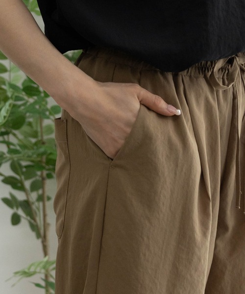 HusHusH（ハッシュアッシュ）の「HusHusH ハッシュアッシュ イージーワイドパンツ（その他パンツ・レディース・キャメル/ブラック・M/L）」の18枚目の写真