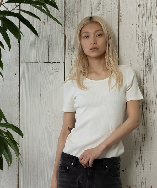 paradigm（パラダイム）の「コットンリブUネックカットソー半袖（Tシャツ/カットソー・レディース・ホワイト/ライトグレー/ブラック・SMALL/MEDIUM）」の4枚目の写真