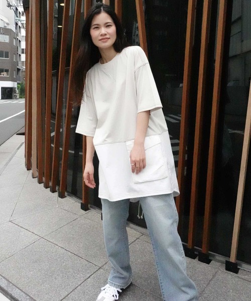 CORNERS（コーナーズ）の「デニム切り替えオーバーサイズチュニックTシャツ（Tシャツ/カットソー・レディース・ブルー/チャコールグレー/グレイッシュベージュ/イエロー/ネイビー・FREE）」の3枚目の写真