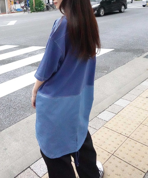 CORNERS（コーナーズ）の「デニム切り替えオーバーサイズチュニックTシャツ（Tシャツ/カットソー・レディース・ブルー/チャコールグレー/グレイッシュベージュ/イエロー/ネイビー・FREE）」の13枚目の写真