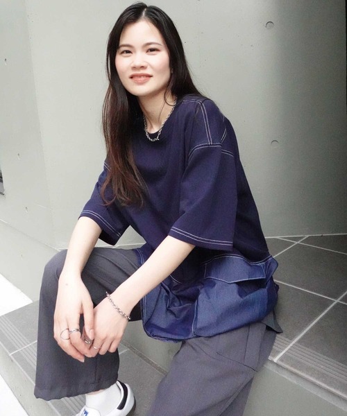 CORNERS（コーナーズ）の「デニム切り替えオーバーサイズチュニックTシャツ（Tシャツ/カットソー・レディース・ブルー/チャコールグレー/グレイッシュベージュ/イエロー/ネイビー・FREE）」の21枚目の写真