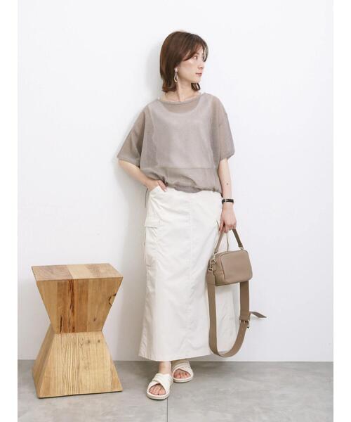 Samansa Mos2 blue（サマンサモスモスブルー）の「裾ドロストメッシュプルオーバー（Tシャツ/カットソー・レディース・ブラック/チャコールグレー/キナリ・F）」の18枚目の写真