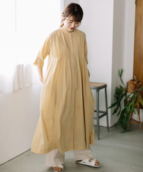 POU DOU DOU（プードゥドゥ）の「ピンタック使いワンピース（ワンピース・レディース・オフホワイト/ダークグレー/イエロー・3）」の3枚目の写真