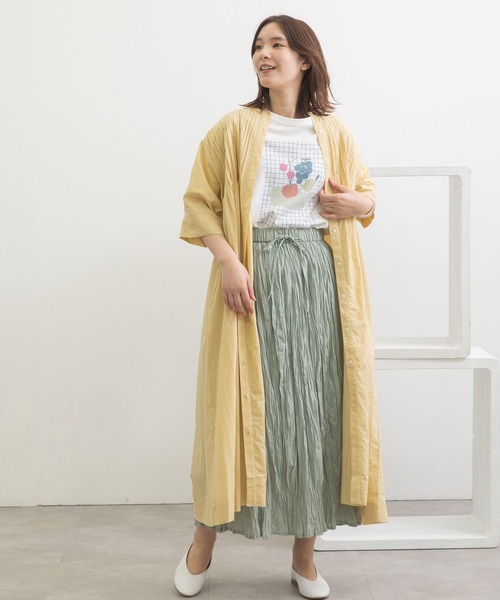 POU DOU DOU（プードゥドゥ）の「ピンタック使いワンピース（ワンピース・レディース・オフホワイト/ダークグレー/イエロー・3）」の5枚目の写真