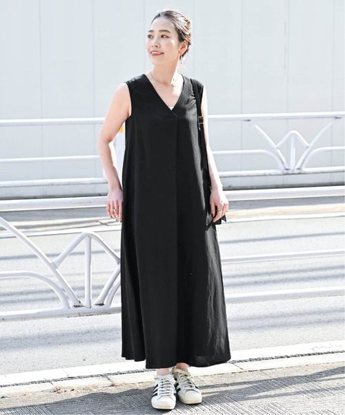 【新品】SIMPLICITE 黒リネンレーヨンスリーブレスワンピース SIMPLICITE シンプリシテェ リネン レーヨン スリーブレス
