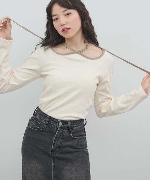 paravion（パラビオン）の「ホルターネックパイピング長袖トップス（Tシャツ/カットソー・レディース・ブルー/ホワイト/グレイッシュベージュ・FREE）」の7枚目の写真