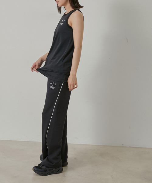 agnes b.（アニエスベー）の「【agnes b.×NERGY】UV＆吸水速乾 ファンクションタンクトップ（タンクトップ・レディース・ブラック/ブルー/ホワイト・FREE）」の18枚目の写真