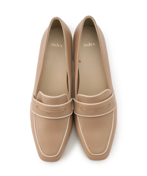 index（インデックス）の「◆スクエアトゥヒールローファー（パンプス・レディース・ベージュ/ブラック・02/03）」の8枚目の写真