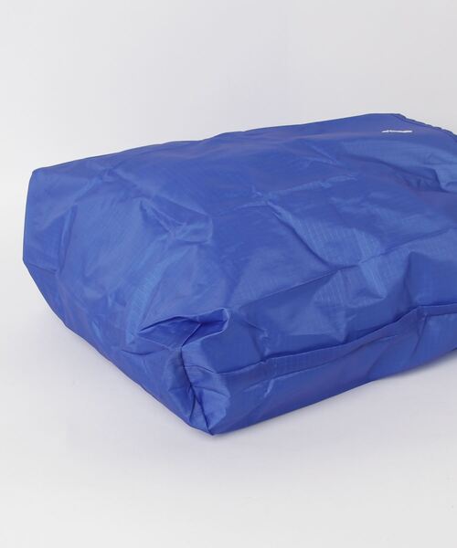 NANO universe(ナノユニバース)の「「PENNEYS」別注パッカブルバッグ(ショルダーバッグ・メンズ・ライム/ブラック/ブルー・FREE)」の11枚目の写真